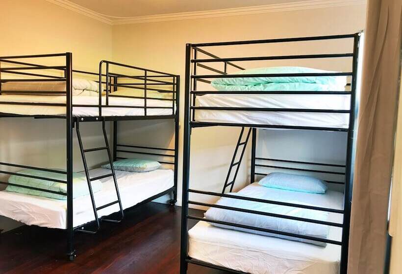 فندق صغير Busselton Backpackers
