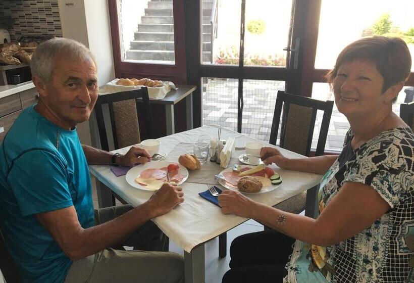 Bed and Breakfast Sugó Panzió