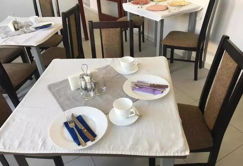 Aamiaismajoitus (B&B) Sugó Panzió