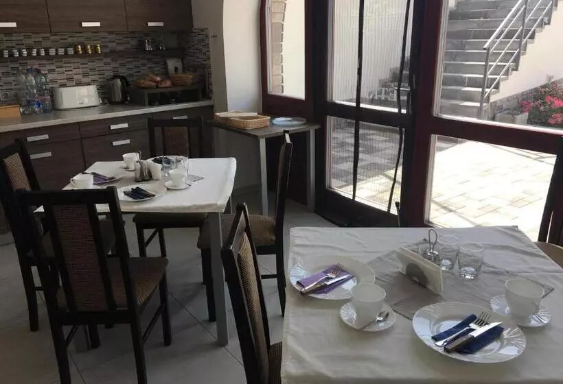 Aamiaismajoitus (B&B) Sugó Panzió