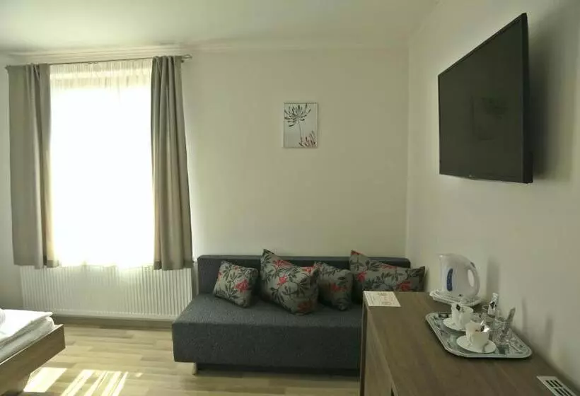 Aamiaismajoitus (B&B) Sugó Panzió