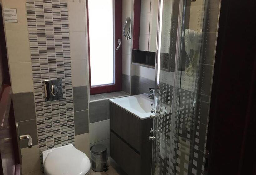 Bed and Breakfast Sugó Panzió