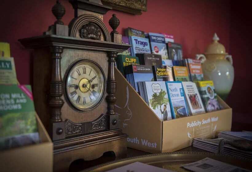 Copps Castle Bed & Breakfast