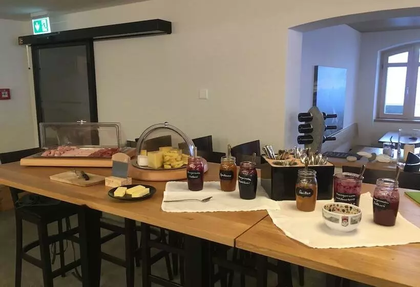 Hotelli Grimsel Passhöhe