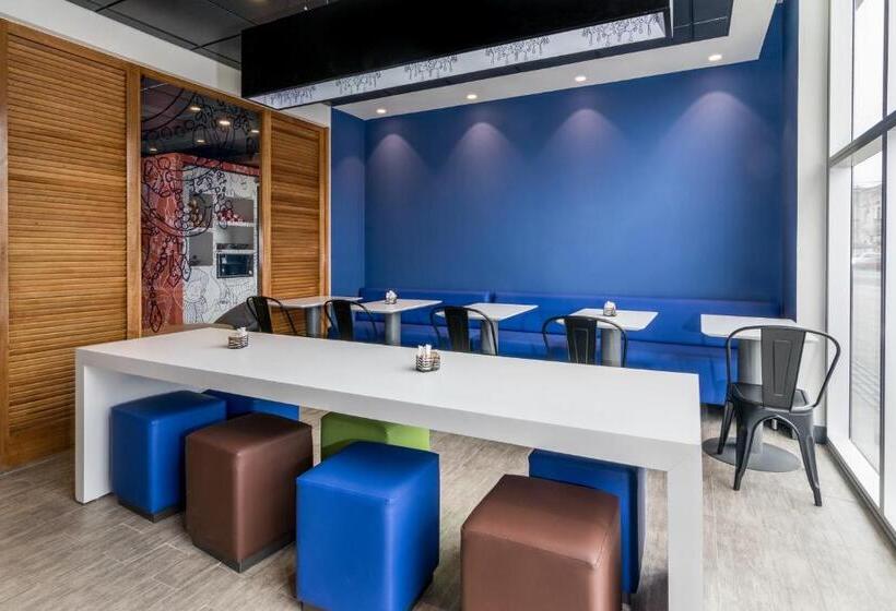 ホテル Ibis Budget Iquique