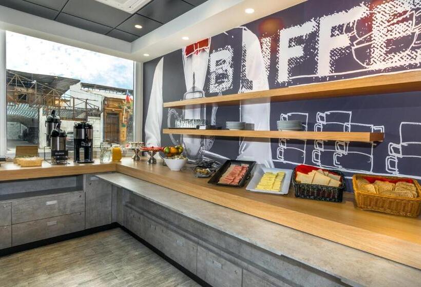 호텔 Ibis Budget Iquique