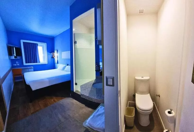 ホテル Ibis Budget Iquique