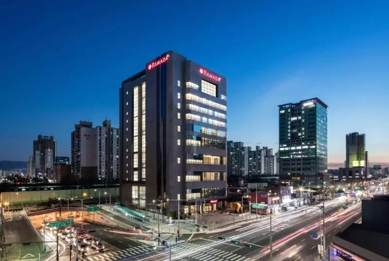 Hotelli Ramada By Wyndham Seoul Sindorim