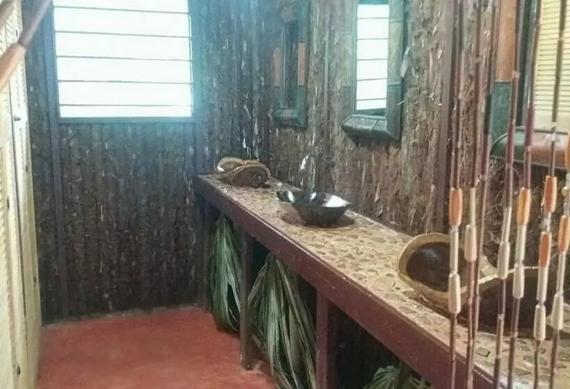 هتل Serenity Retreats Belize A Vegan Resort