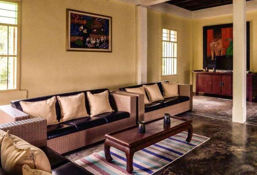 Maikhao Boutique Hostel