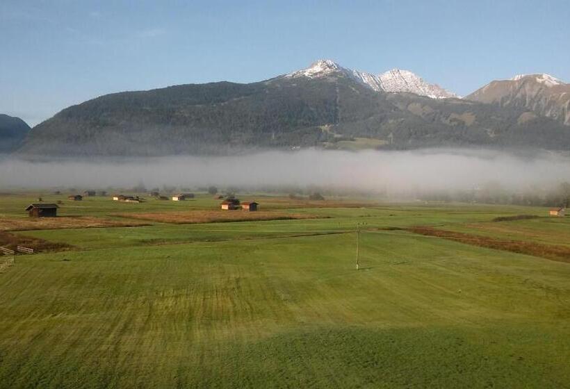 Mellow Mountain Hostel