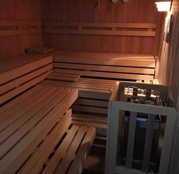 Mellow Mountain Hostel