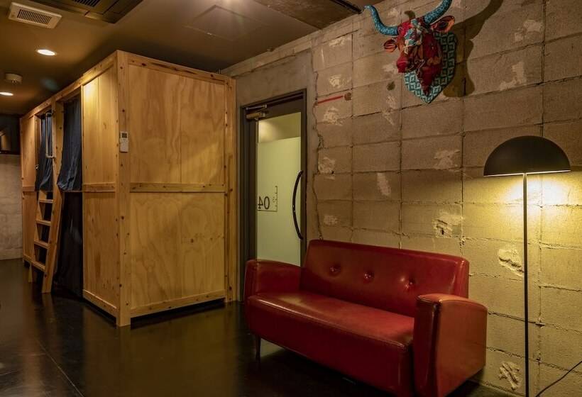 Midnight Rockers   Hostel