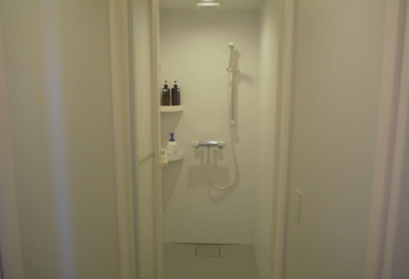 Midnight Rockers   Hostel