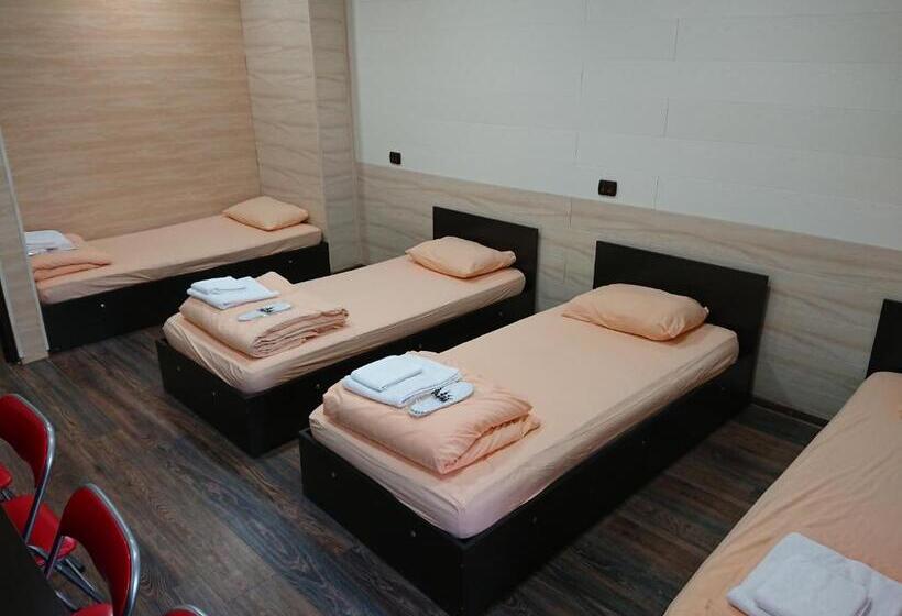 汽车旅馆 Complex Friends