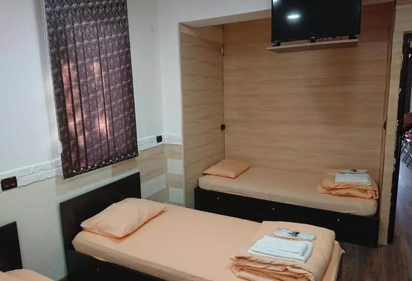 مُتل Complex Friends