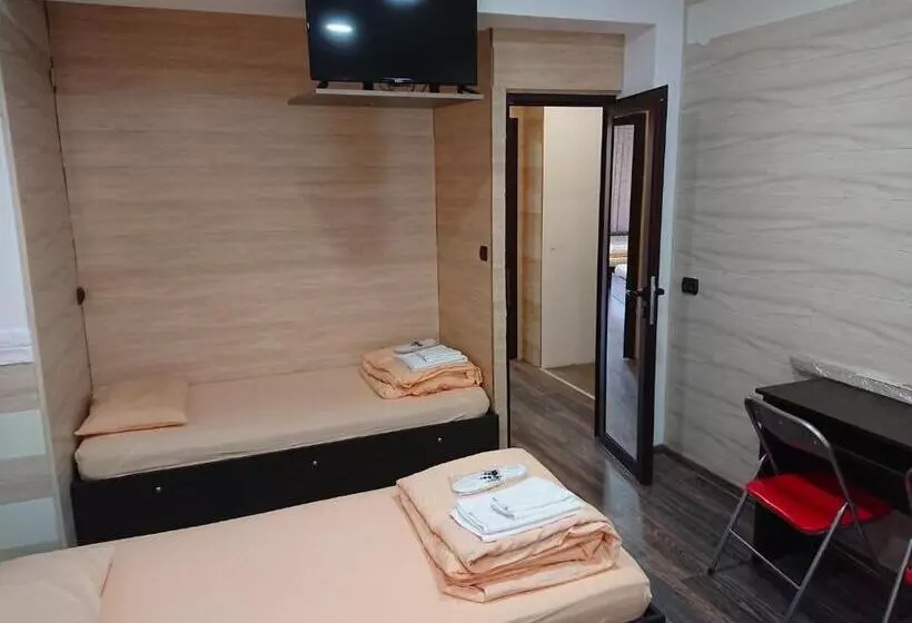 مُتل Complex Friends