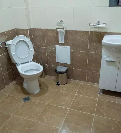 مُتل Complex Friends