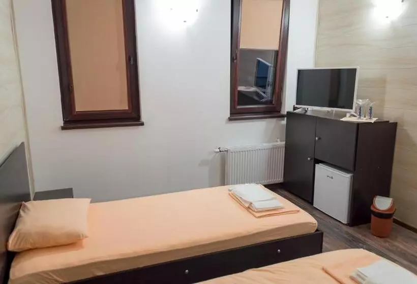 مُتل Complex Friends