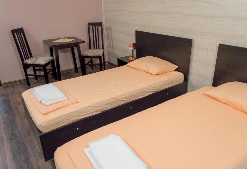 汽车旅馆 Complex Friends