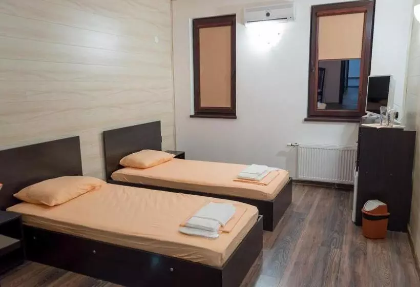 مُتل Complex Friends