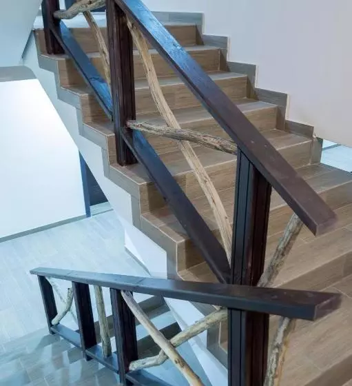 مُتل Complex Friends