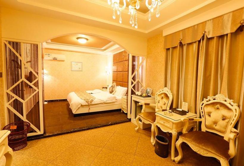 استراحتگاه Dandi International Villa