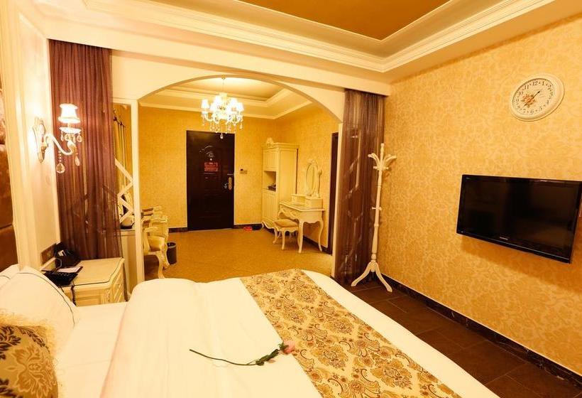 استراحتگاه Dandi International Villa