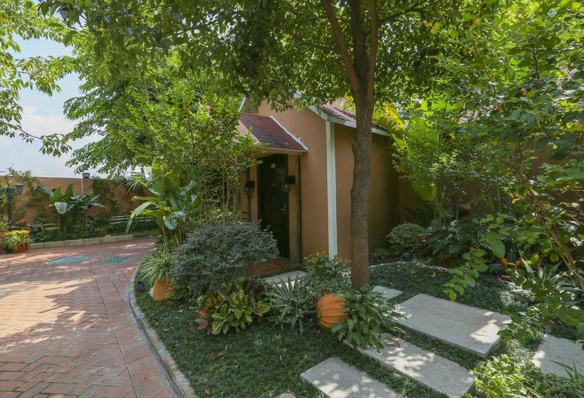 استراحتگاه Dandi International Villa