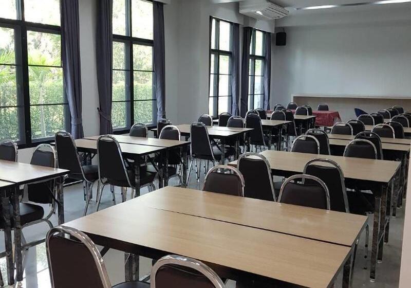 호텔 Bangkok Boutique Resort Rangsit