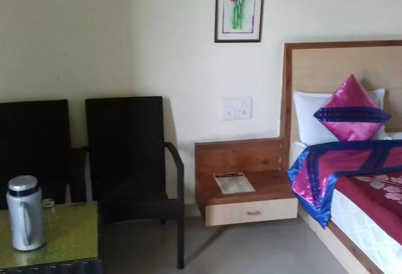 ホテル Kaka Inn Mount Abu