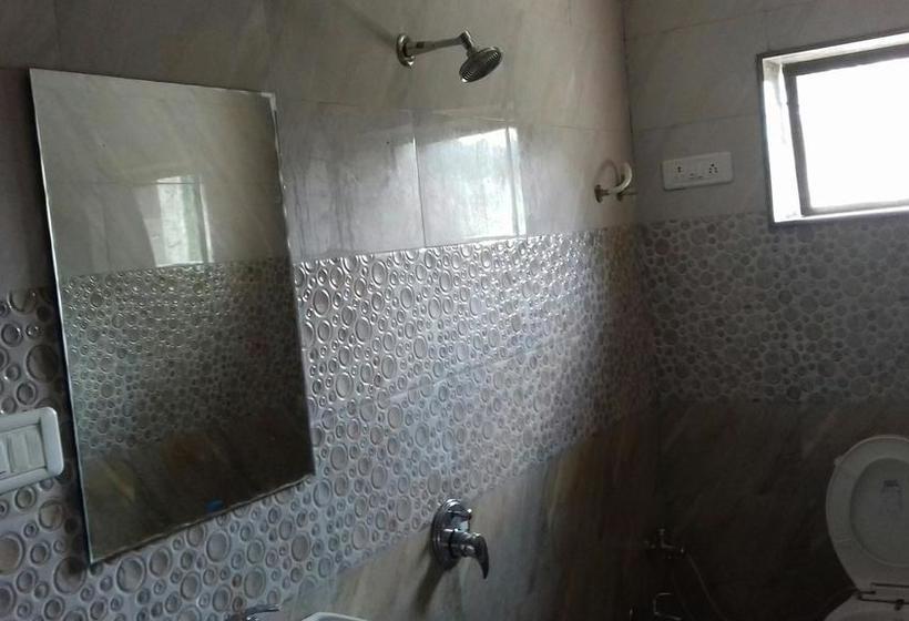 Отель Kaka Inn Mount Abu