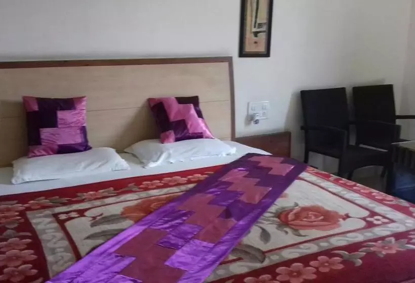 ホテル Kaka Inn Mount Abu
