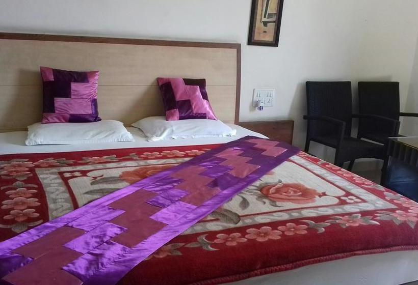 Отель Kaka Inn Mount Abu