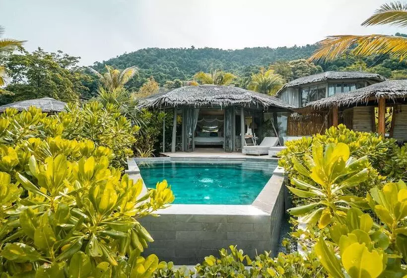 リゾートホテル Treehouse Villas   Adults Only
