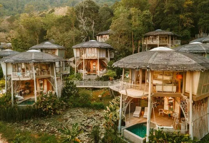 リゾートホテル Treehouse Villas   Adults Only