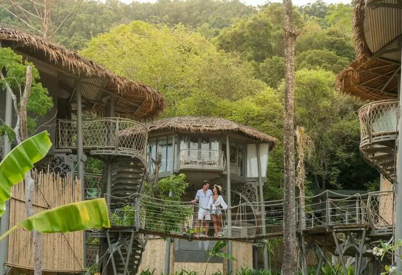 リゾートホテル Treehouse Villas   Adults Only