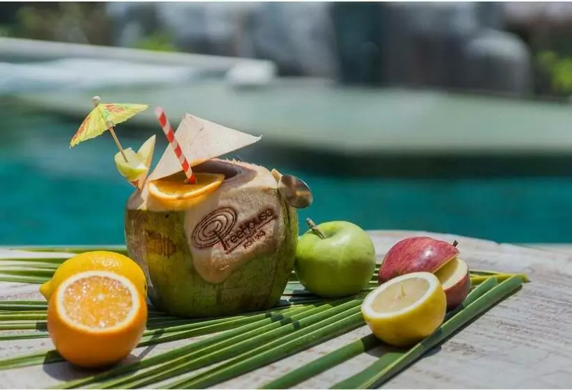 リゾートホテル Treehouse Villas   Adults Only