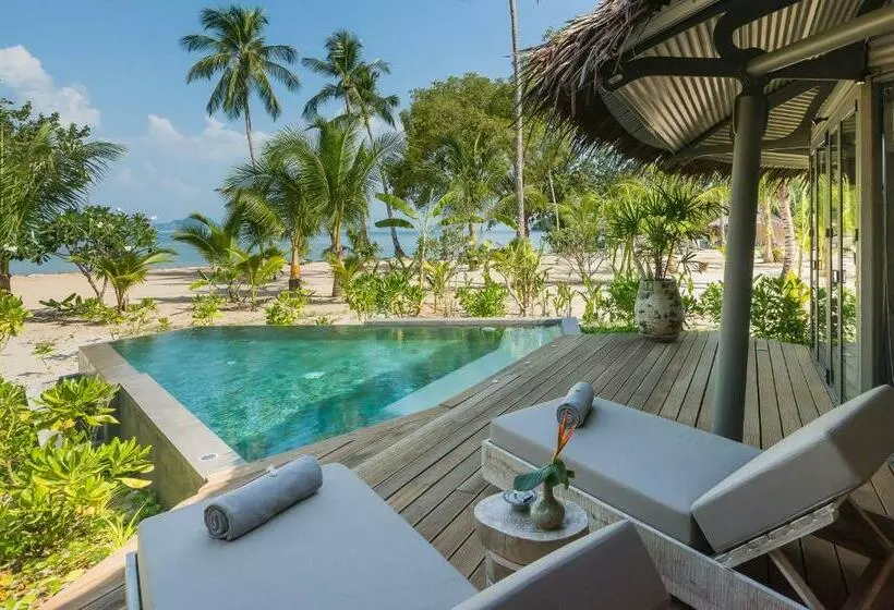 リゾートホテル Treehouse Villas   Adults Only