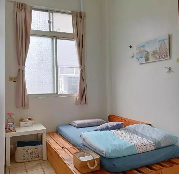 هاستل 拉瓦宅 輕旅店   Lawa House #僅接待18 40歲青年旅人#only For Aged 18 40