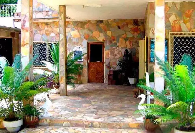 تختخواب و صبحانه Chez Fanny