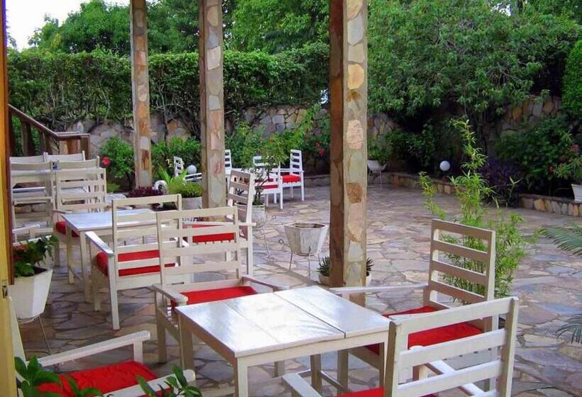 تختخواب و صبحانه Chez Fanny