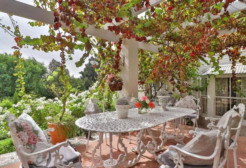 Bed and Breakfast Three Oaks