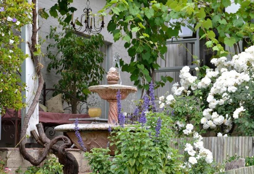 Bed and Breakfast Three Oaks