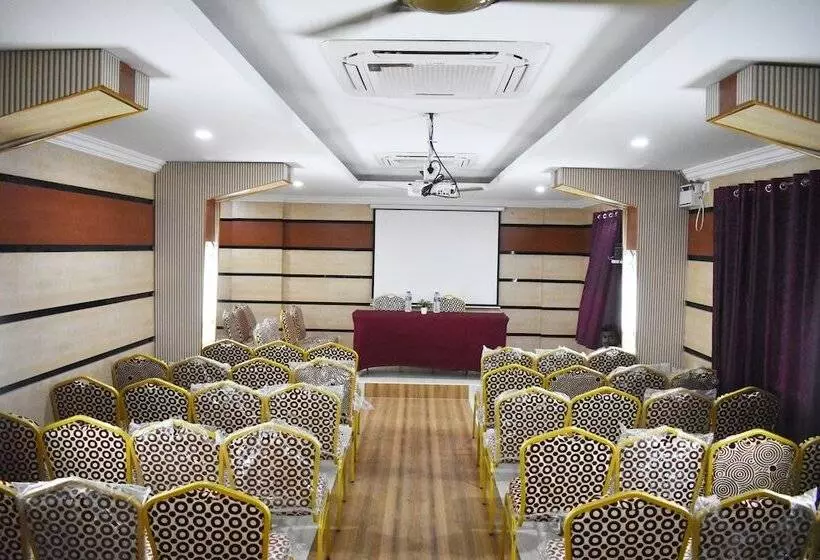 Hotelli Apple Park Inn