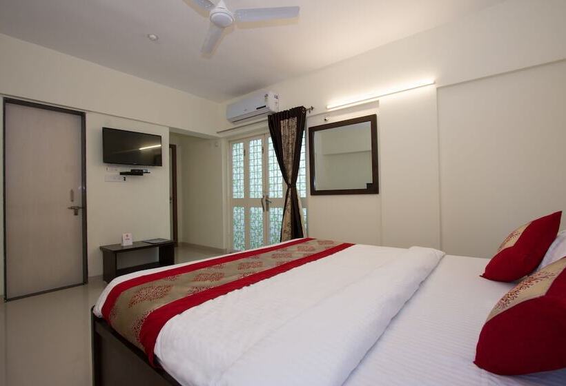 Hôtel Oyo 9052 Leisurely Abode