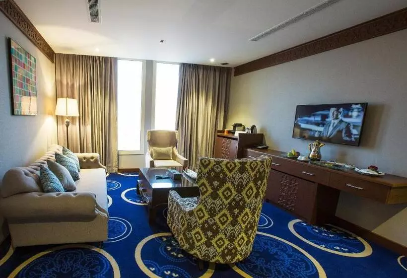 هتل Swiss In Tabuk