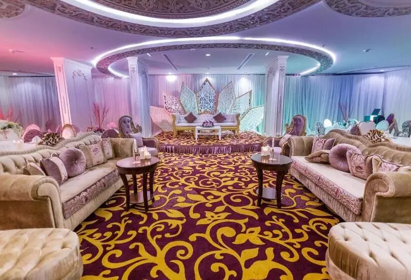 هتل Swiss In Tabuk