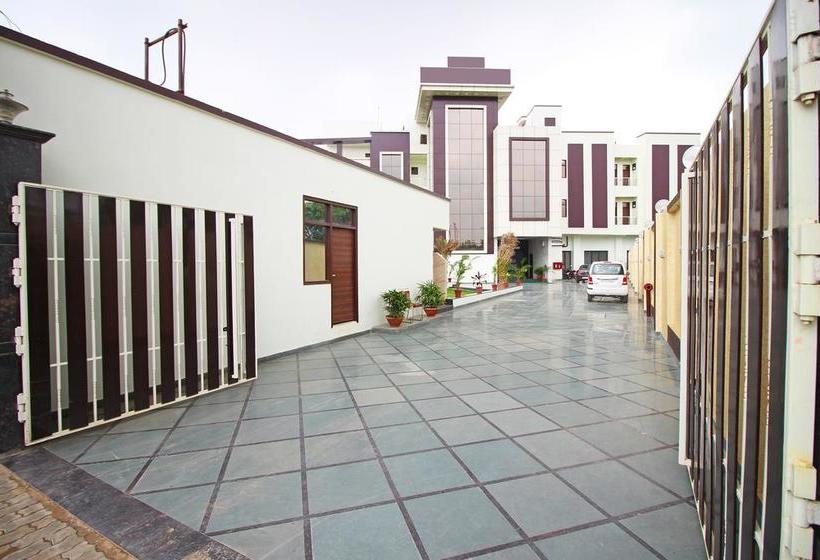 Fotos del hotel Royal By Ks:  17