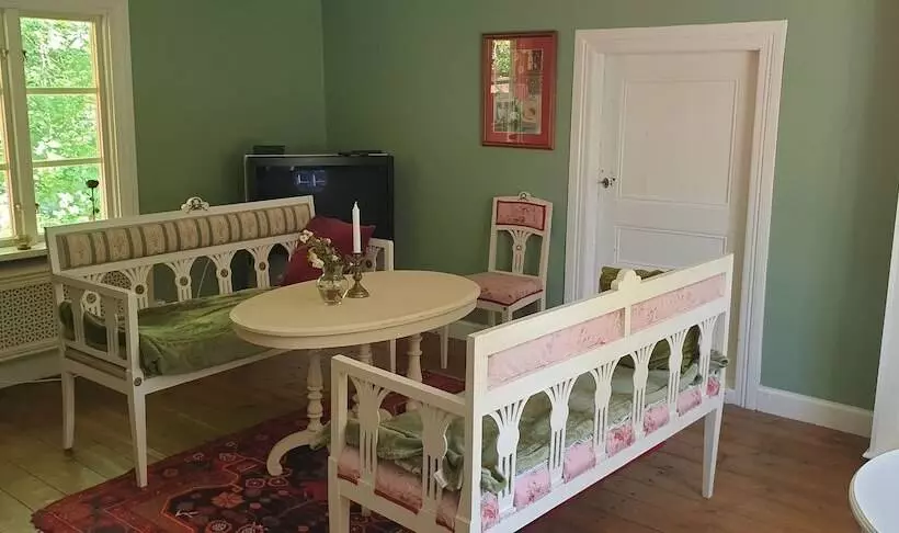 Aamiaismajoitus (B&B) Malistorpets Rosor Bed & Kitchen